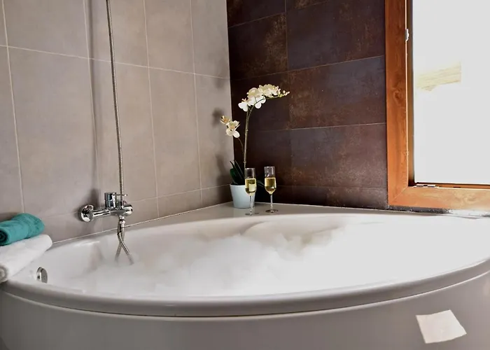 Lighthouse - Private Pool -